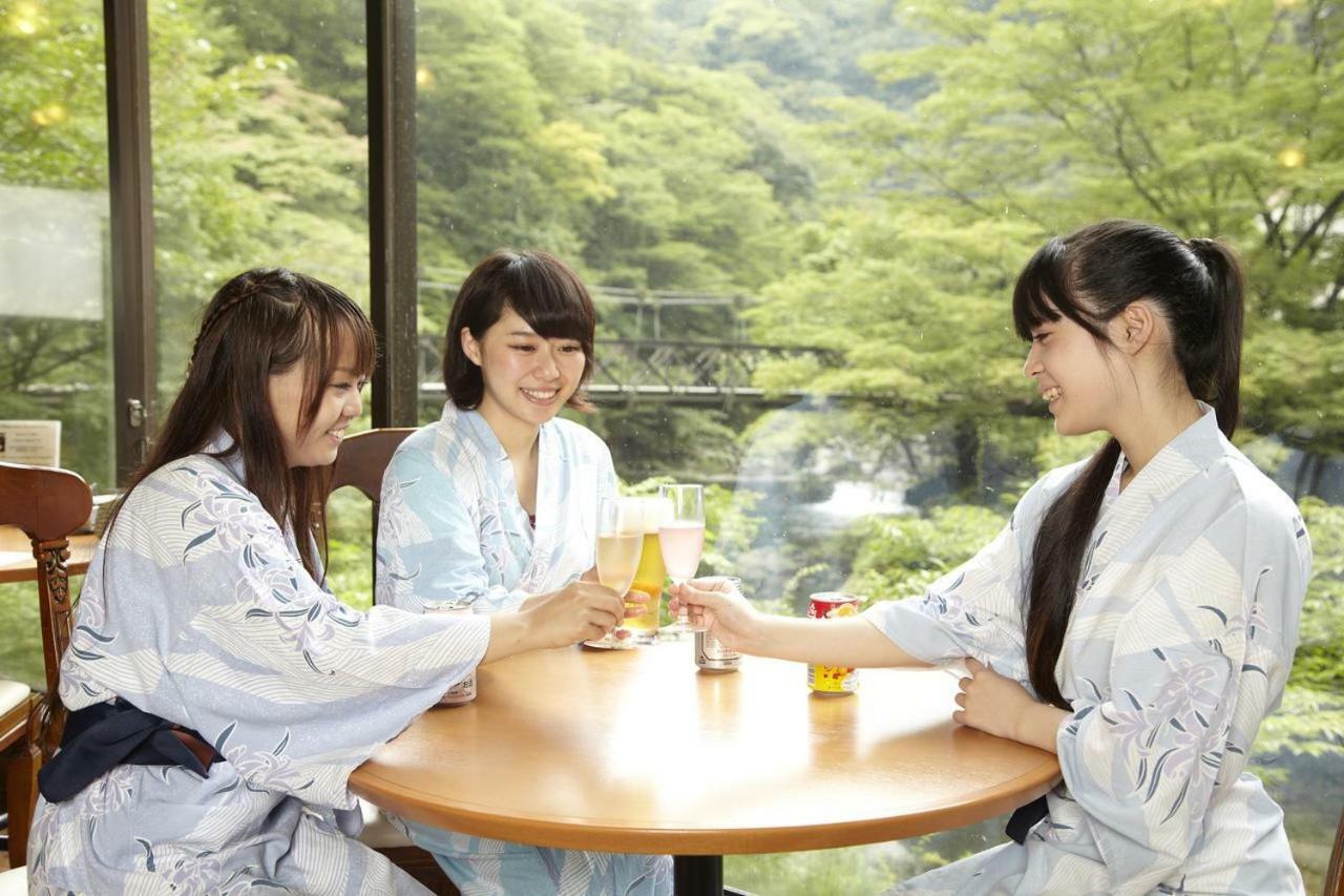 Tonosawa Quatre Saisons Hotel Hakone Buitenkant foto