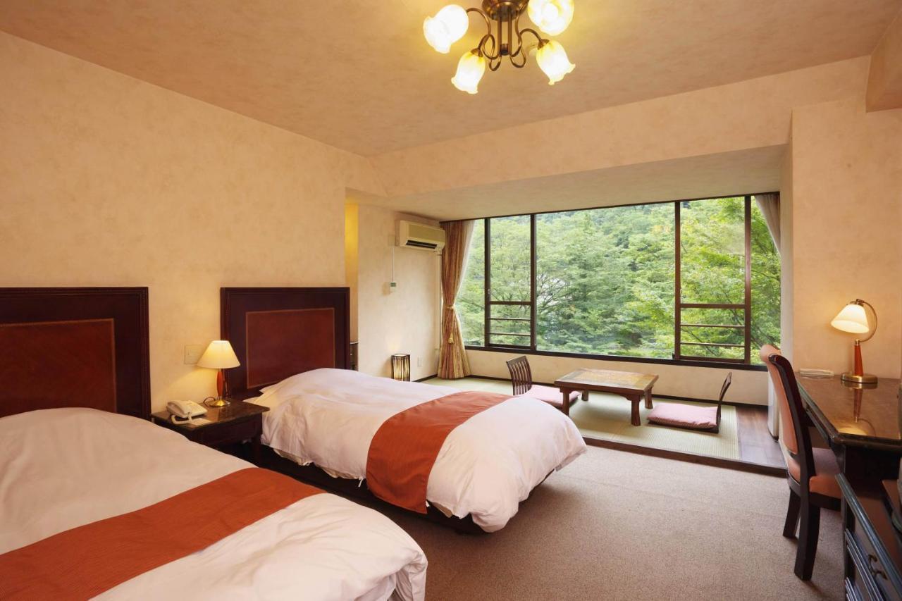 Tonosawa Quatre Saisons Hotel Hakone Buitenkant foto